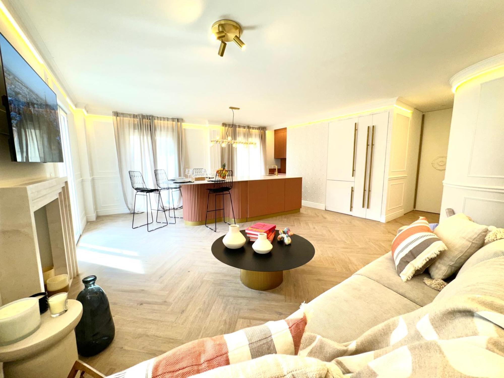 Luxury Cathedral Views In Appartamento *