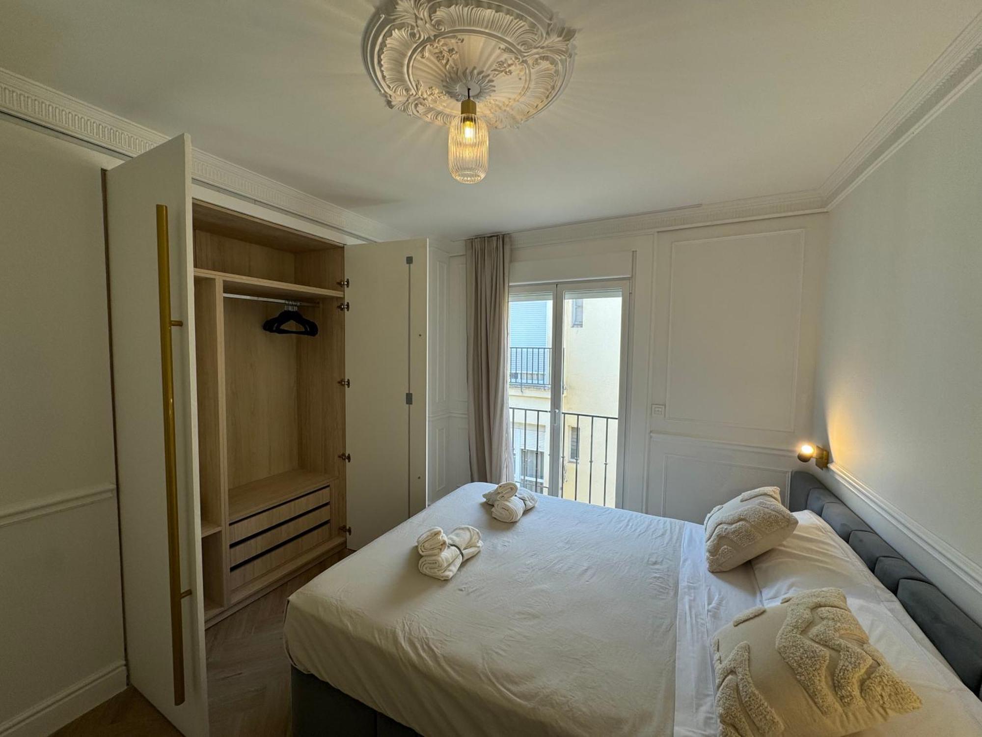 Luxury Cathedral Views In * Siviglia